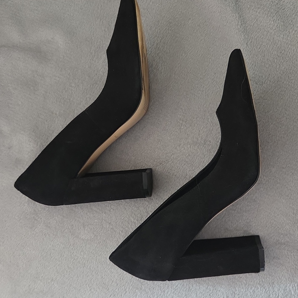 Marc Fisher Black Suede Heels Sz 9M